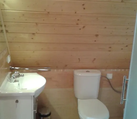 威拉萨尔塔利亚旅馆 *